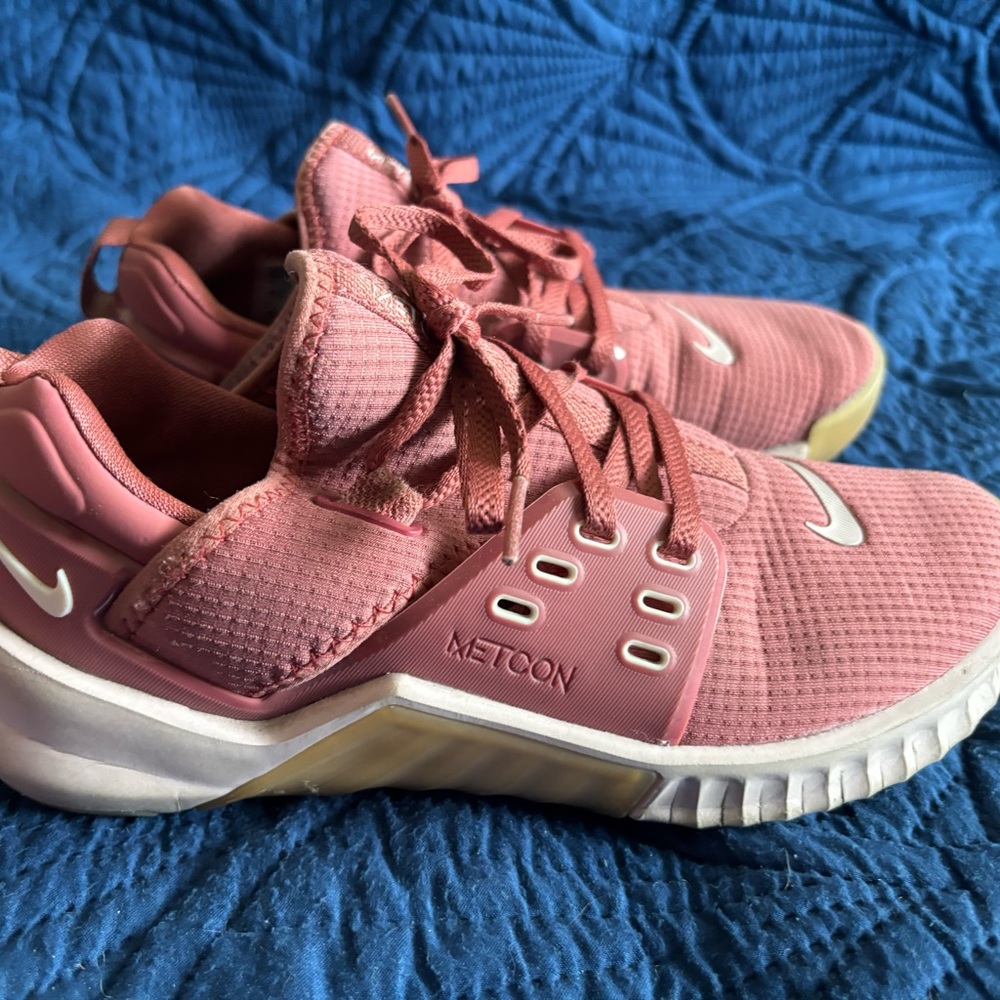 Nike Women's Rose Metcon Athletic Shoes